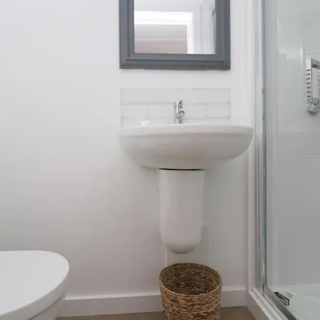 Holiday home Spacious & Modern House, 100m To